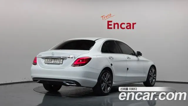 Mercedes-Benz C-Класс 2018 thumb 2
