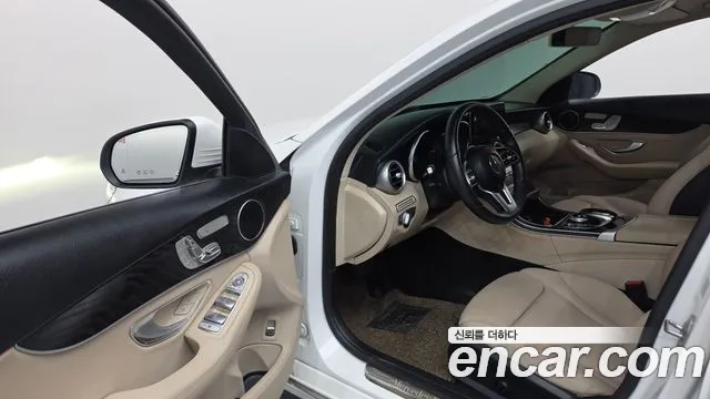 Mercedes-Benz C-Класс 2018 thumb 10