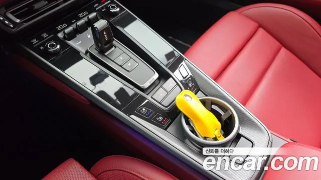 Porsche 911 2024 thumb 9