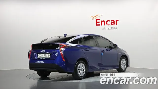 Toyota Prius 2018 thumb 2