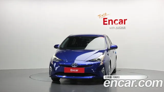 Toyota Prius 2018 thumb 3