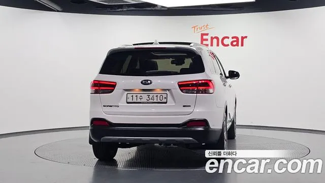 Kia Sorento 2015 thumb 4