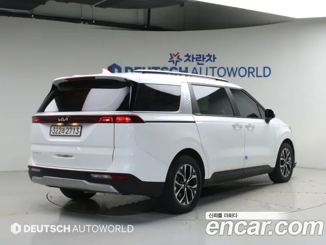 Kia Carnival 2022 thumb 2