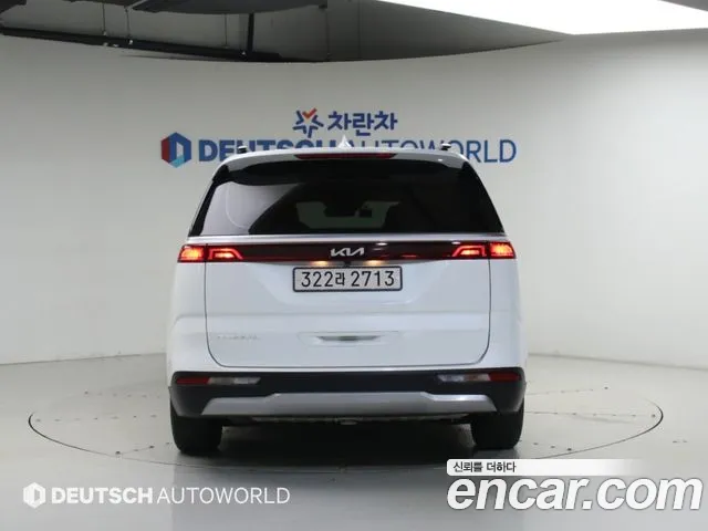 Kia Carnival 2022 thumb 4