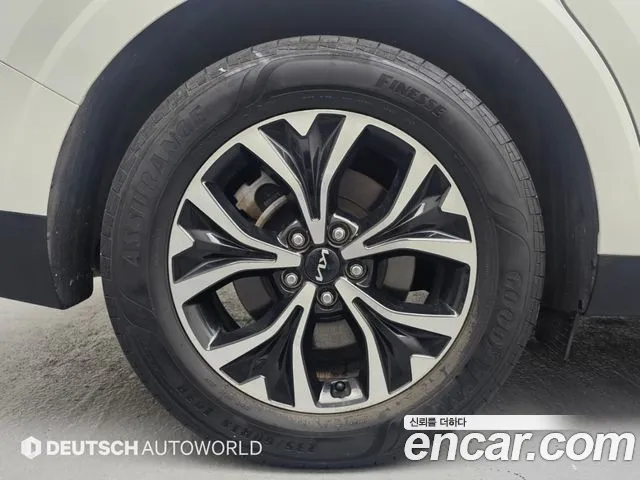 Kia Carnival 2022 thumb 5