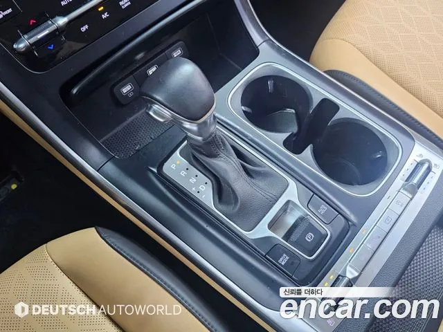 Kia Carnival 2022 thumb 9