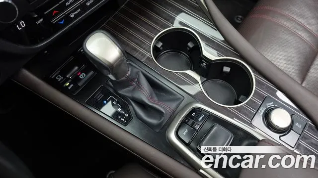 Lexus RX 2018 thumb 9