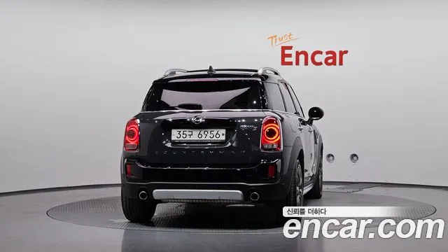 MINI Countryman 2019 thumb 3