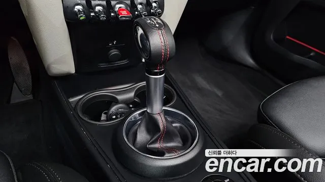 MINI Countryman 2019 thumb 8