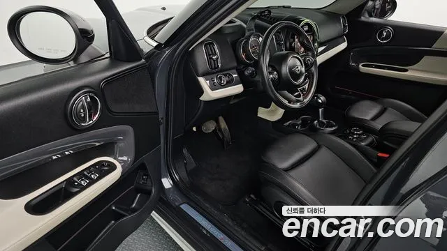 MINI Countryman 2019 thumb 9