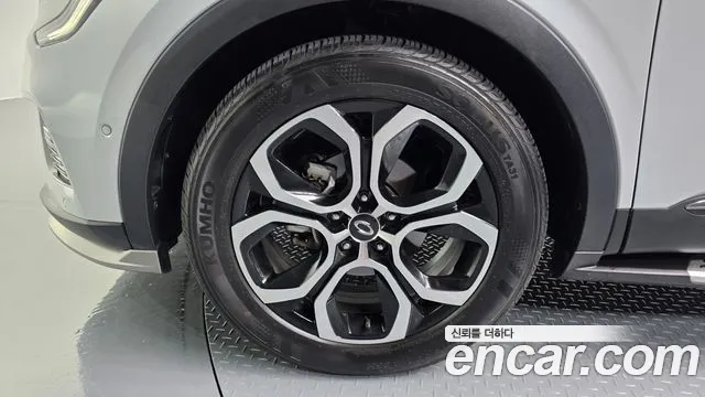 Renault-KoreaSamsung Arkana 2022 thumb 4