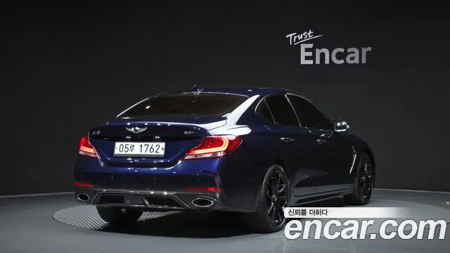 Genesis G70 2019 thumb 2