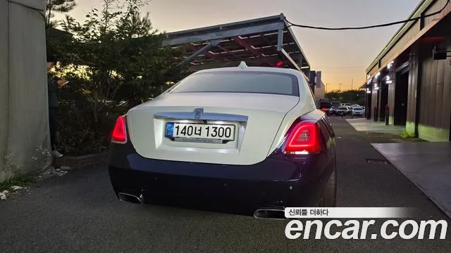 Rolls-Royce Ghost 2021 thumb 4