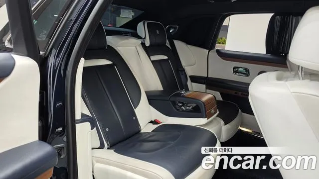 Rolls-Royce Ghost 2021 thumb 12