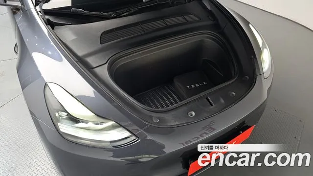 Tesla Model Y 2021 thumb 5