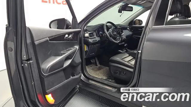 Kia Sorento 2017 thumb 10