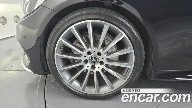 Mercedes-Benz C-Класс 2017 thumb 5
