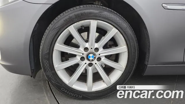 BMW 5-Series 2014 thumb 5