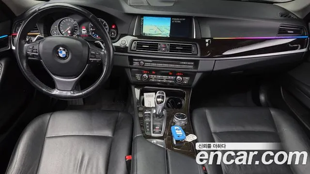 BMW 5-Series 2014 thumb 7