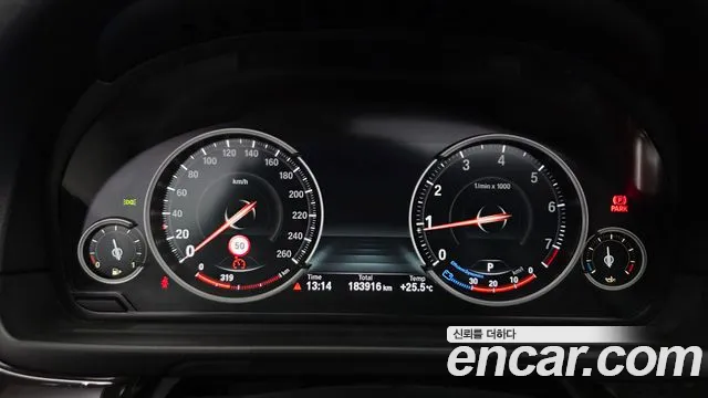 BMW 5-Series 2014 thumb 8