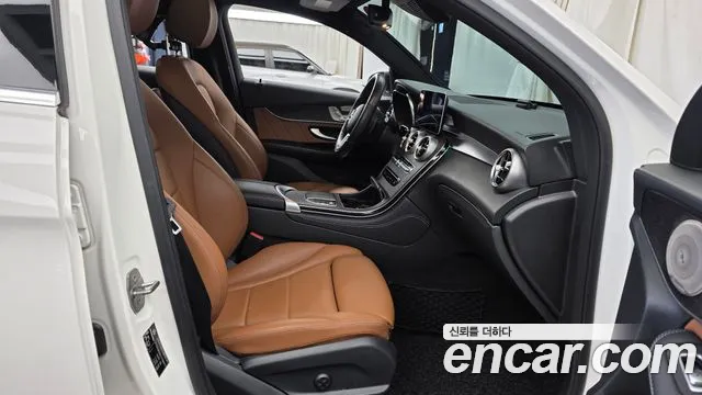 Mercedes-Benz GLC 2020 thumb 11
