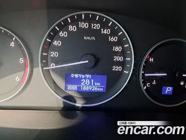 Hyundai Starex 2018 thumb 9
