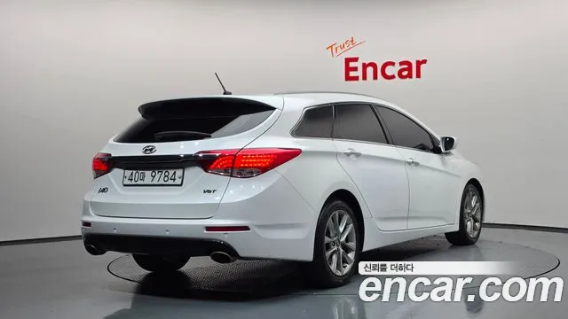Hyundai i40 2014 thumb 2