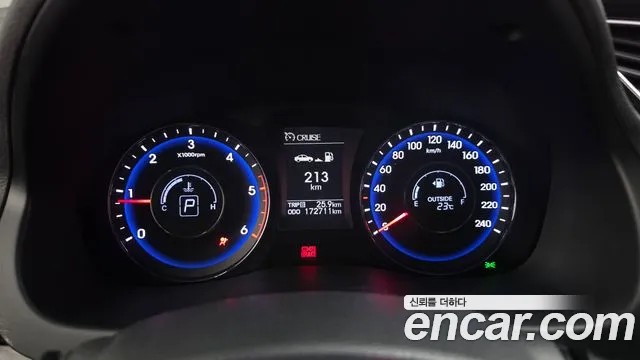 Hyundai i40 2014 thumb 8