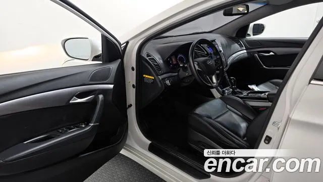 Hyundai i40 2014 thumb 10