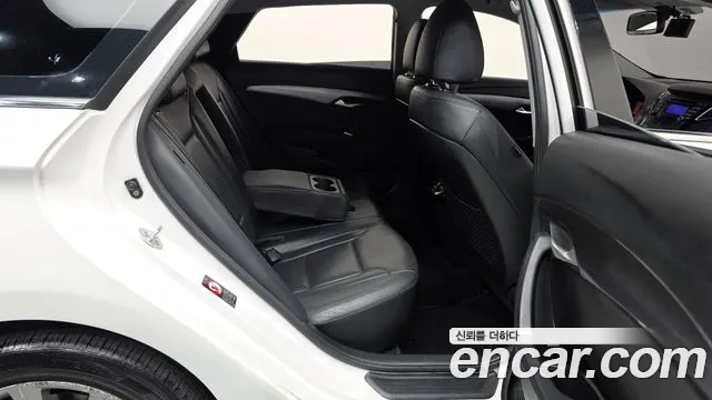 Hyundai i40 2014 thumb 12