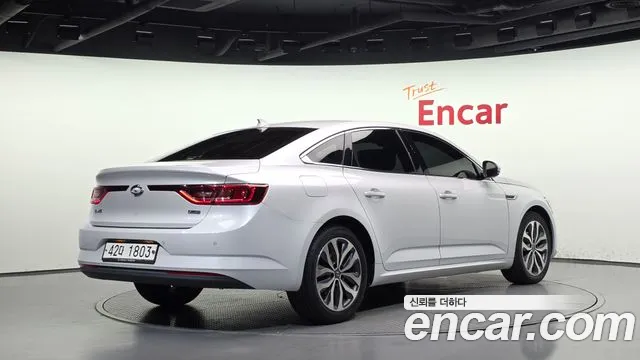 Renault-KoreaSamsung Megane 2016 thumb 2