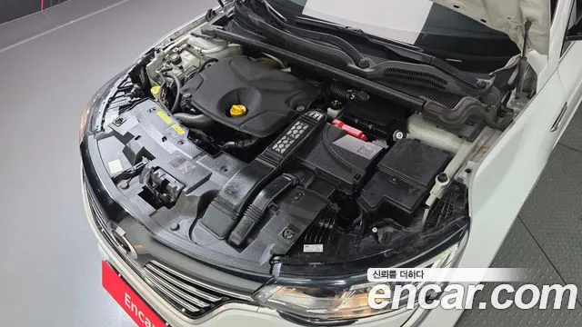 Renault-KoreaSamsung Megane 2016 thumb 6