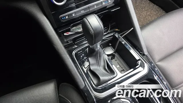 Renault-KoreaSamsung Megane 2016 thumb 9