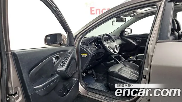Hyundai Tucson 2010 thumb 9
