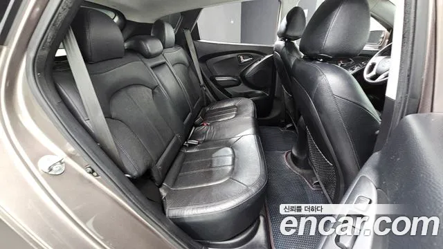 Hyundai Tucson 2010 thumb 11
