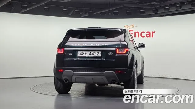 Land Rover Range Rover Evoque 2017 thumb 4
