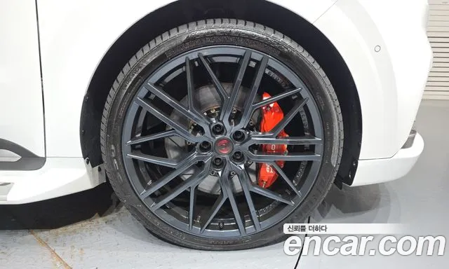 Kia Carnival 2023 thumb 5