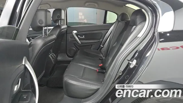 Renault-KoreaSamsung SM5 2016 thumb 11