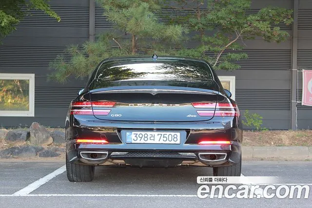 Genesis G80 2022 thumb 4