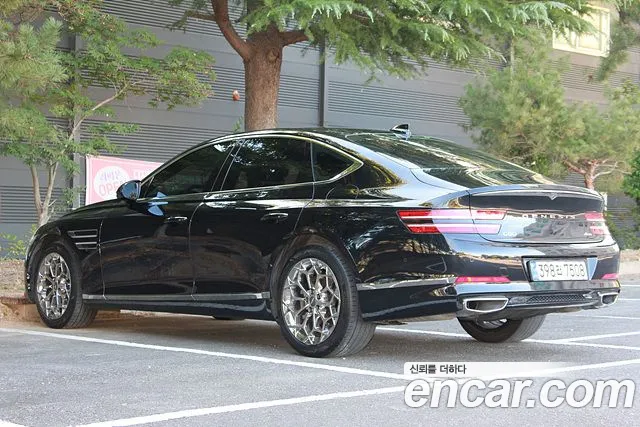Genesis G80 2022 thumb 7