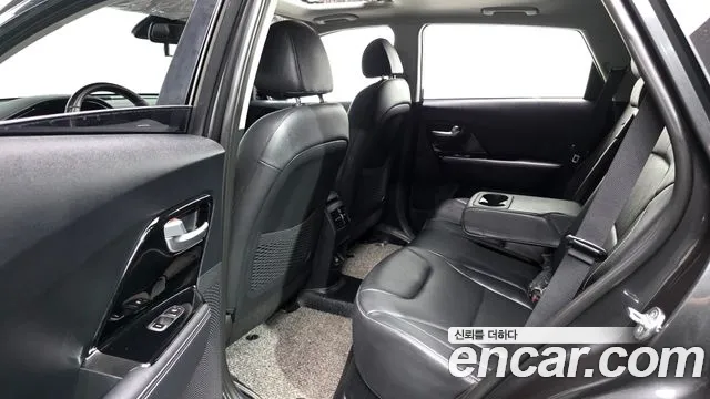 Kia Niro 2021 thumb 11