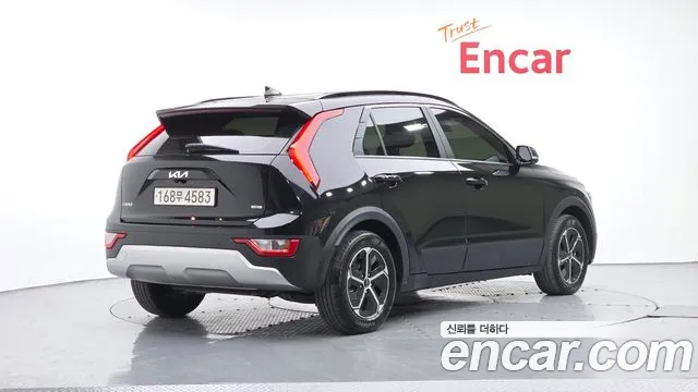 Kia Niro 2024 thumb 2
