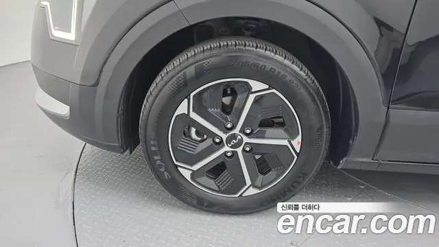 Kia Niro 2024 thumb 5