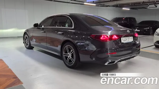 Mercedes-Benz E-Класс 2025 thumb 3