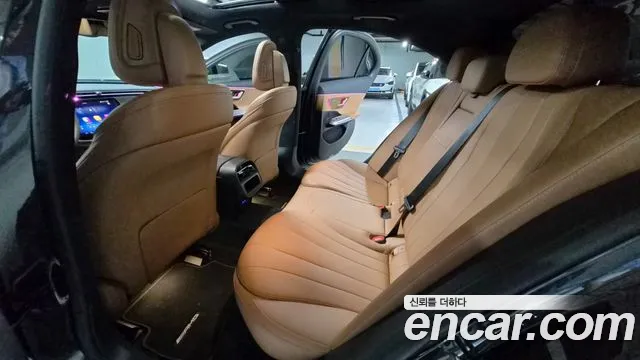 Mercedes-Benz E-Класс 2025 thumb 9