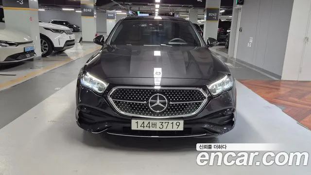 Mercedes-Benz E-Класс 2025 thumb 12