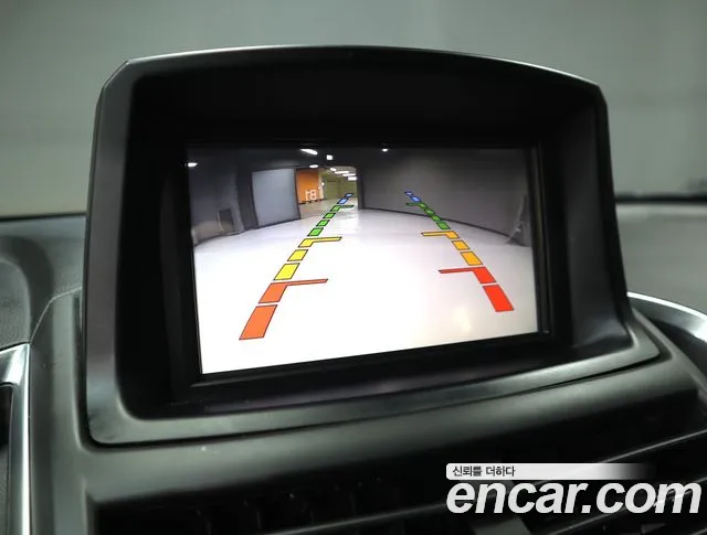 ChevroletGMDaewoo Tracker 2016 thumb 8
