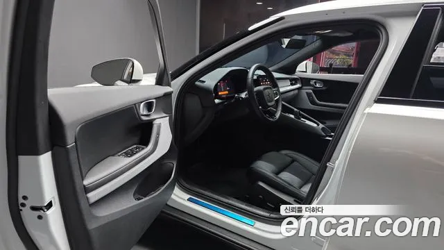 Polestar 2 2025 thumb 10