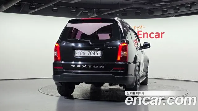 KG_Mobility_Ssangyong Rexton 2013 thumb 4