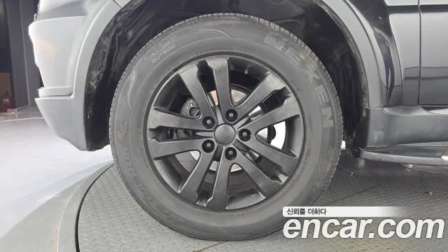KG_Mobility_Ssangyong Rexton 2013 thumb 5
